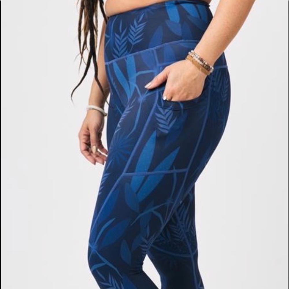 Zyia-Azul Paradise Pocket Light n Tight